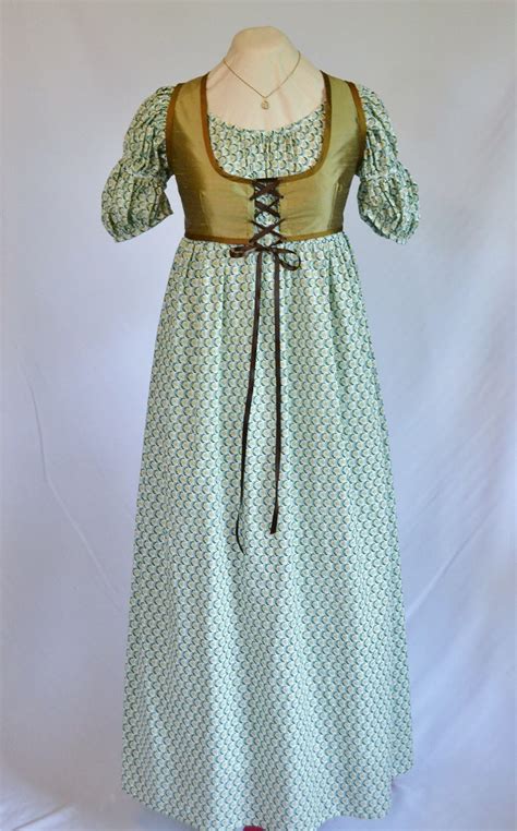 historical seamstress clothing